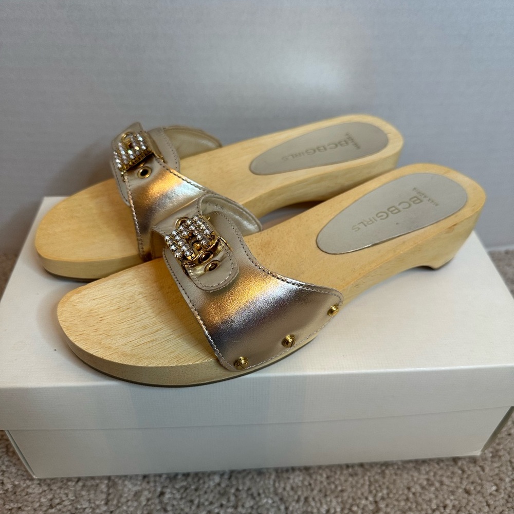 New in Box BCBGirls Gold and Cream Mules, Size 5B